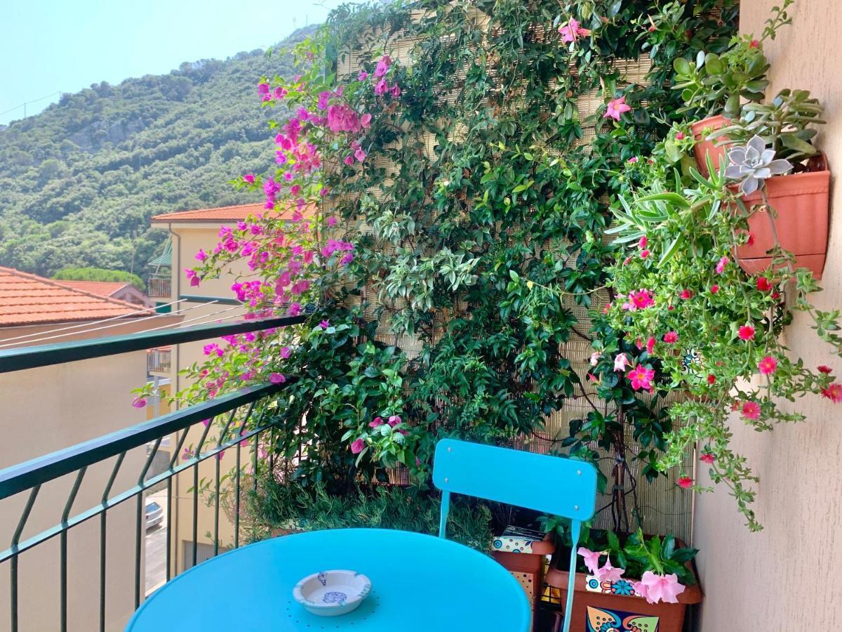 Biker'S Blue Cove Apartment Финале Лигуре Екстериор снимка